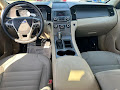 2017 Ford Taurus SE