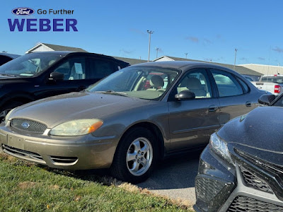 2004 Ford Taurus