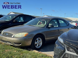 2004 Ford Taurus SE