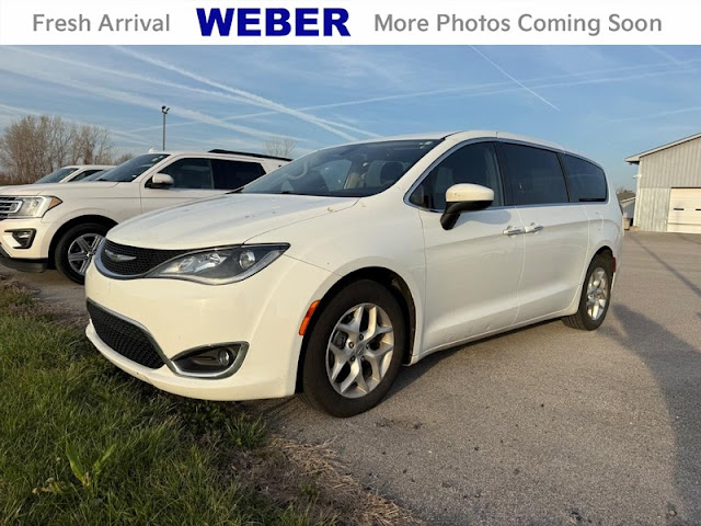 2017 Chrysler Pacifica Touring Plus